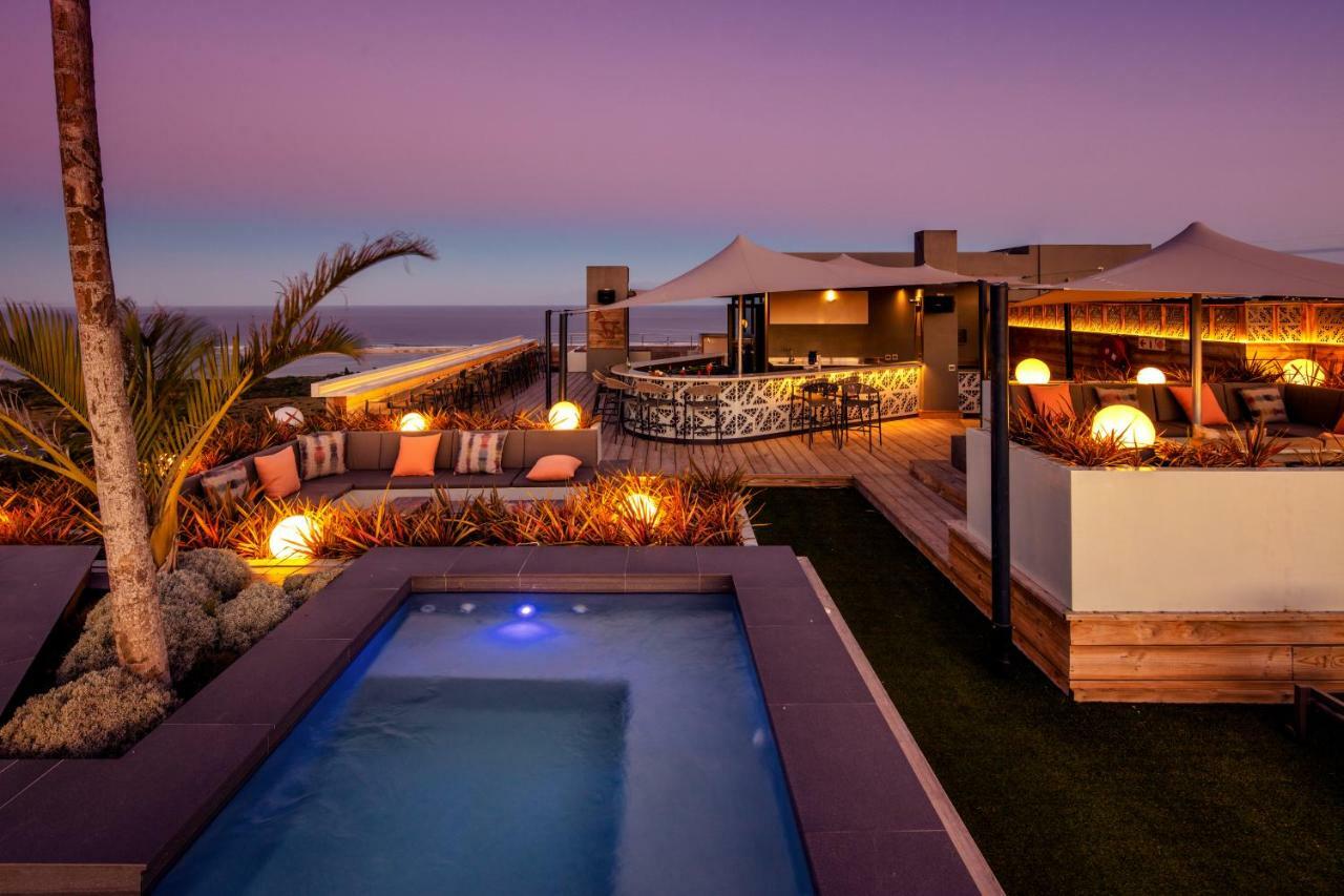 Sky Villa Boutique Hotel By Raw Africa Collection Plettenberg Bay Exteriör bild The Cape Town rooftop bar